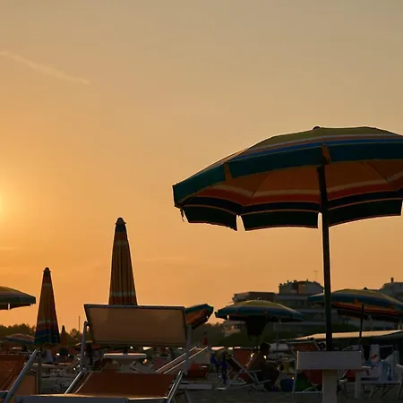 Апартаменты Enjoy The Sun From Our Lovely Terrace *